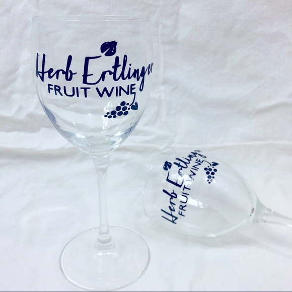 Dining Schitts Creek Herb Ertlinger Fruit Wine Glasses 2 Poshmark